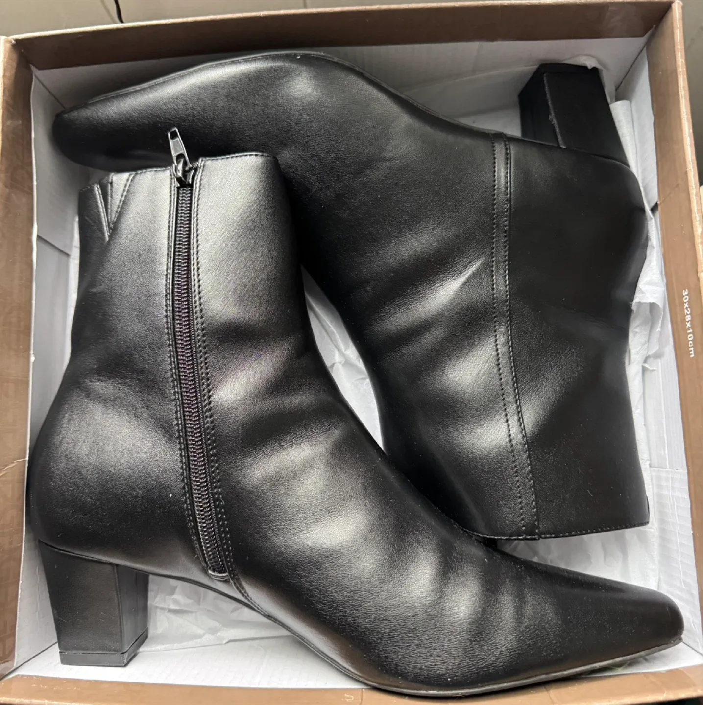 Boots -Size 11 🥕 Gianni Bernini Black Leather Ankle image indicator(2)