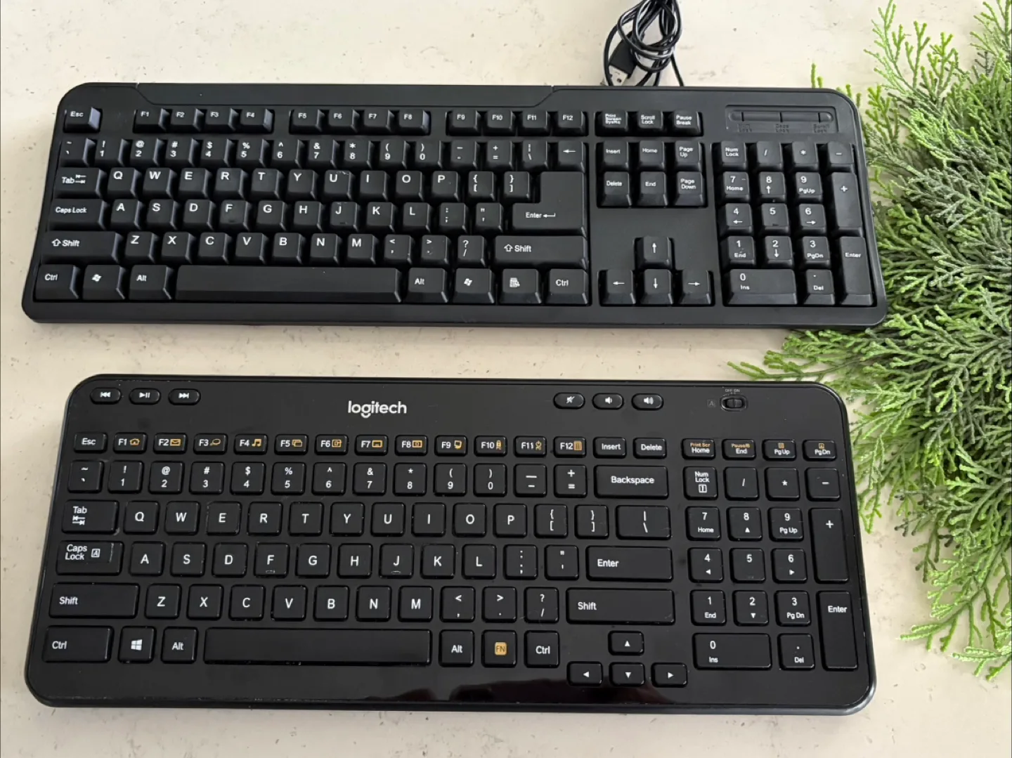 Logitech K360 Wireless Keyboard image indicator(2)