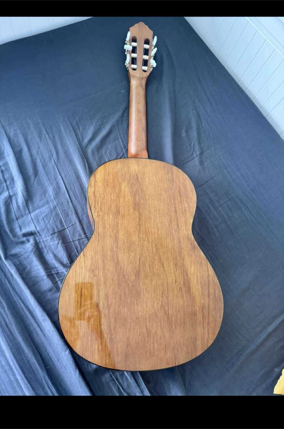 Acoustic Guitar - photo 2