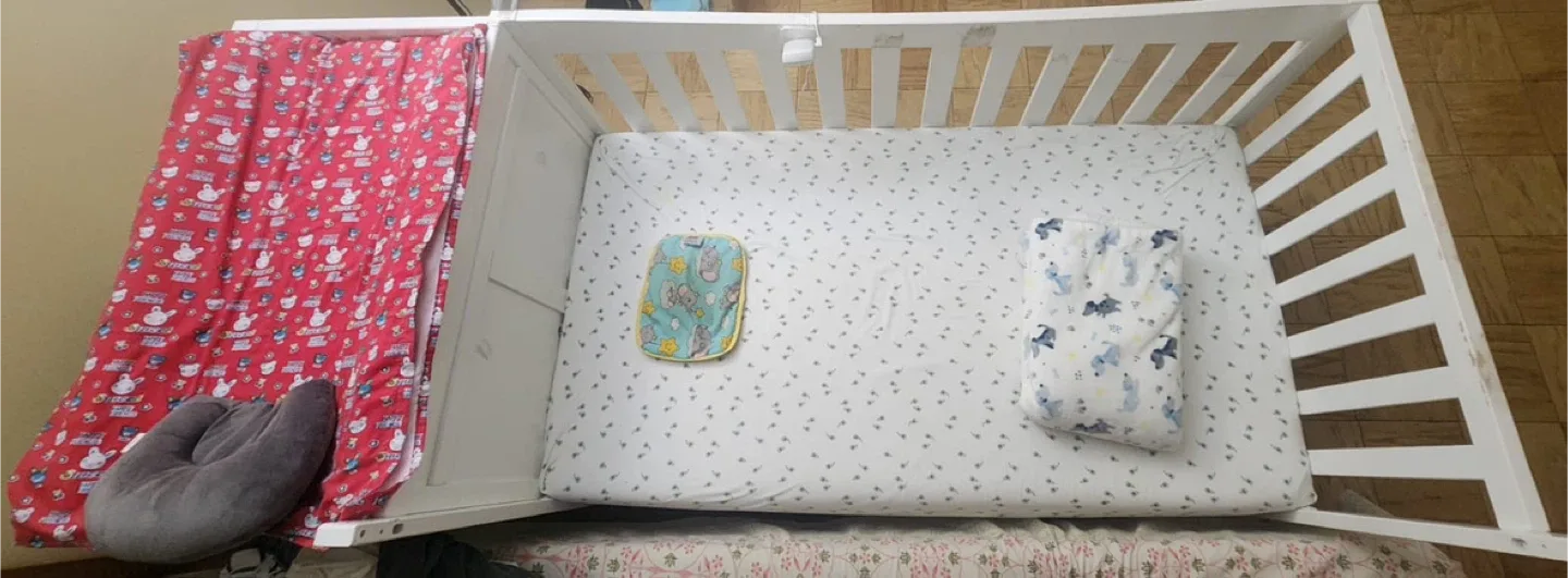 White Baby Crib with Changing Table + high chair + sitting chair image indicator(2)