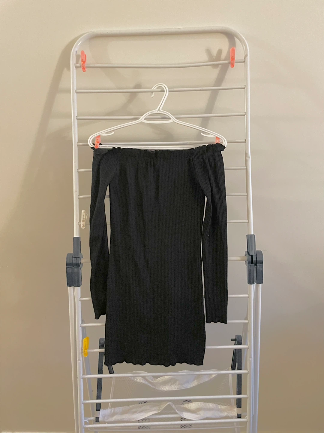 Korean Women's dress and jumpsuit, $5 each $40 for all - photo 2