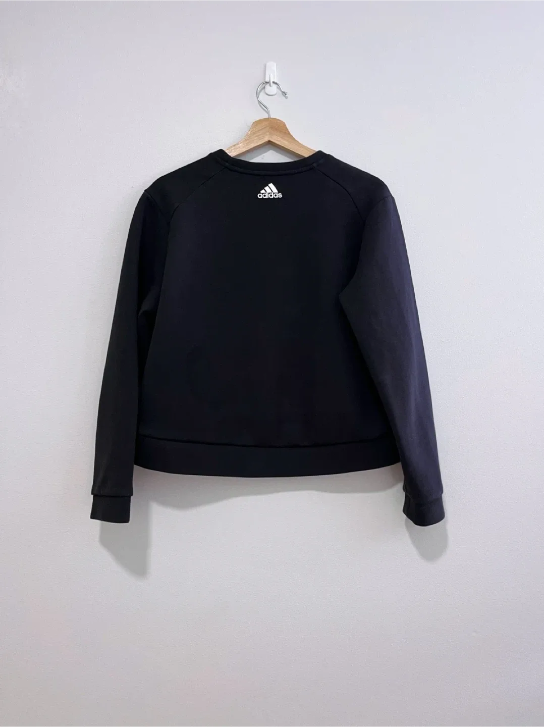 Women’s Adidas Cutout Sweatshirt - XL image indicator(2)