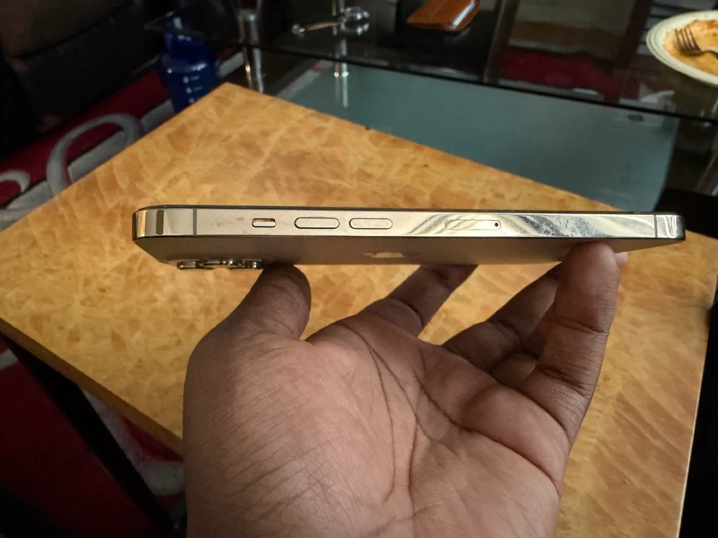 iPhone 12 Pro Max - Gold image indicator(6)