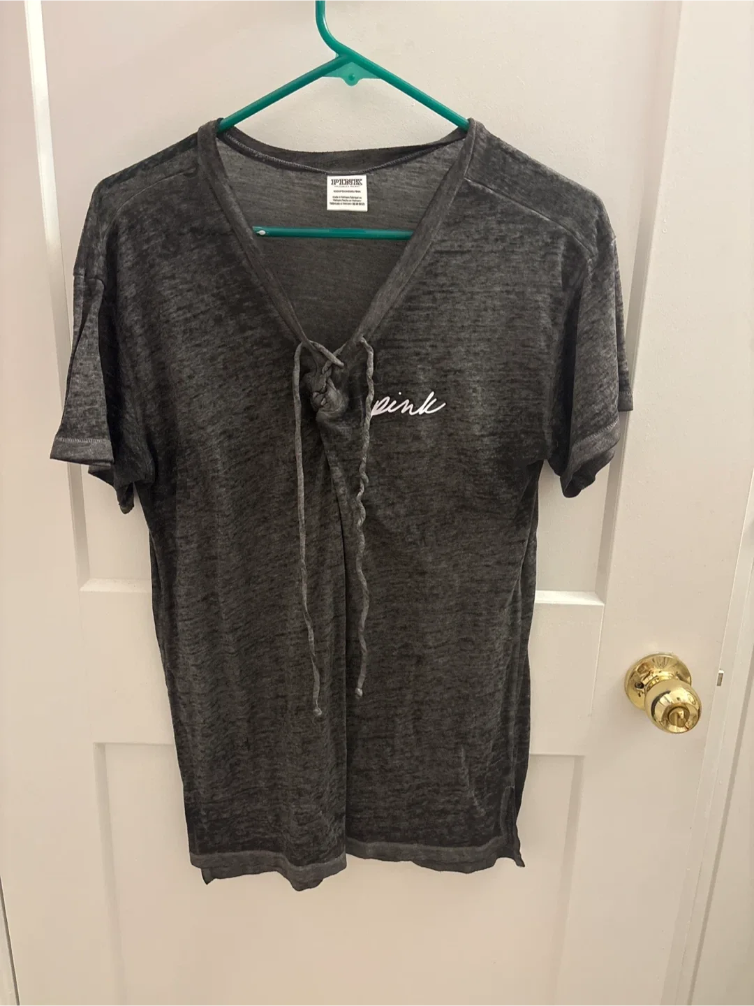 PINK Victoria's Secret XS Gray T-Shirt