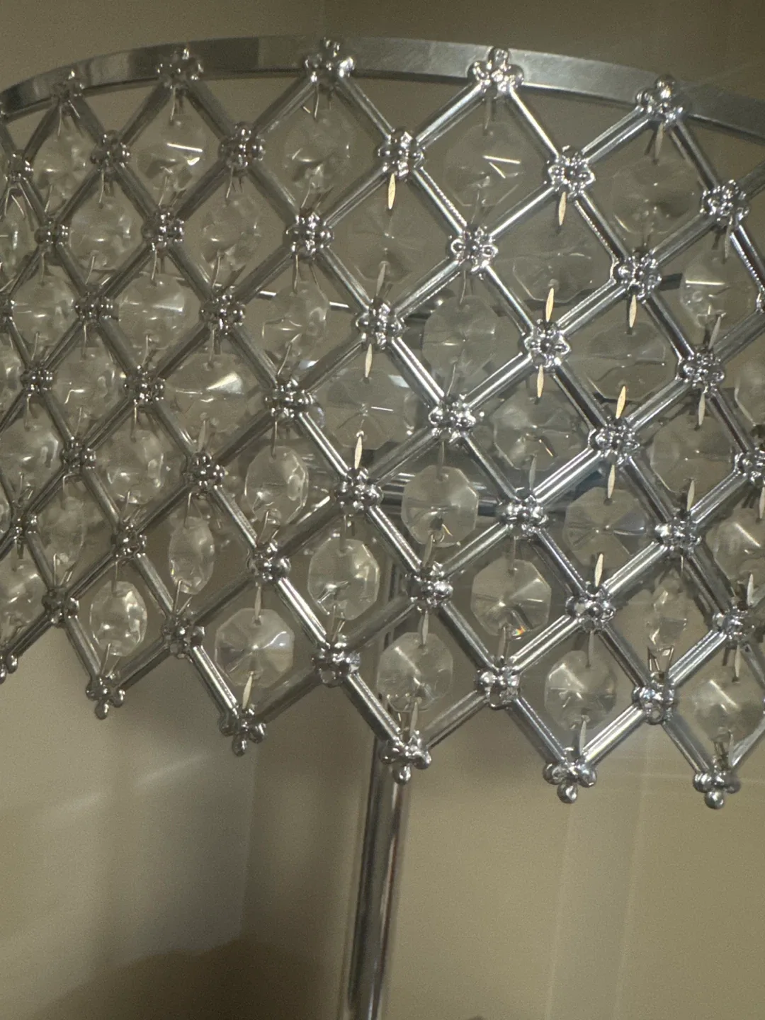 Crystal Beaded Table Lamp image indicator(3)