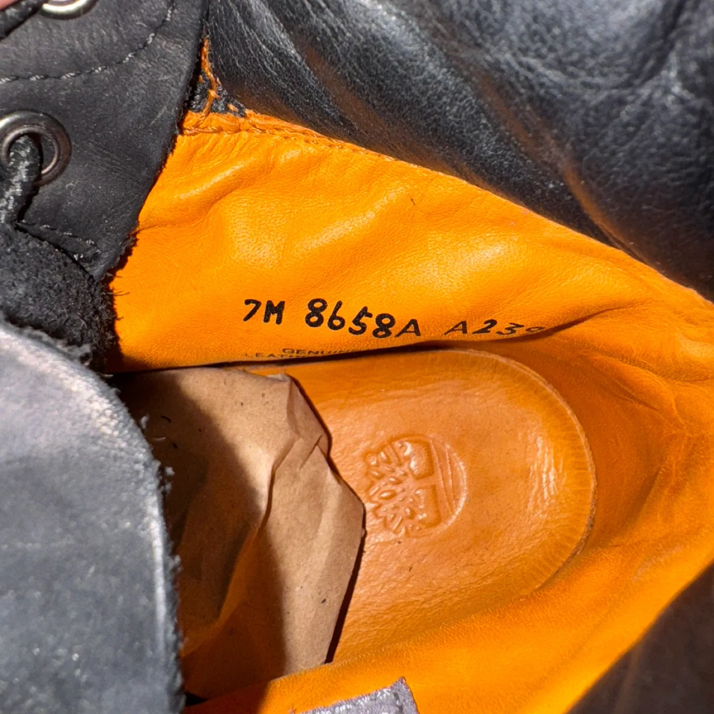 Timberland Black Leather Boots - Size 7M image indicator(4)