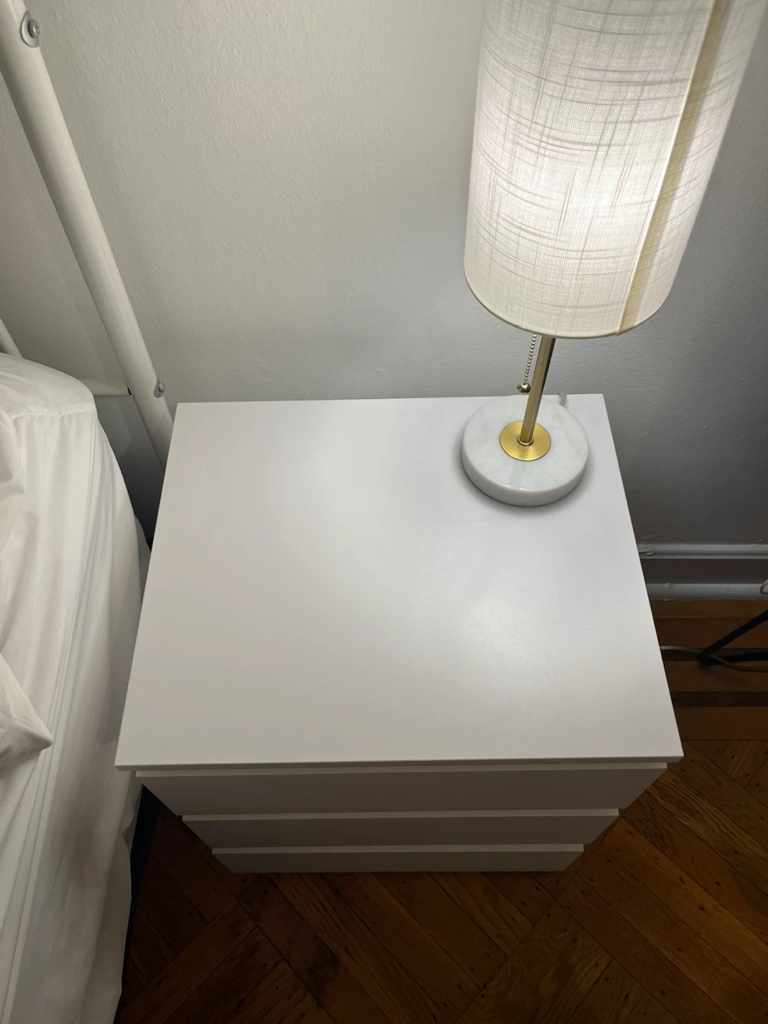 White Nightstand with 3 drawers - photo 2