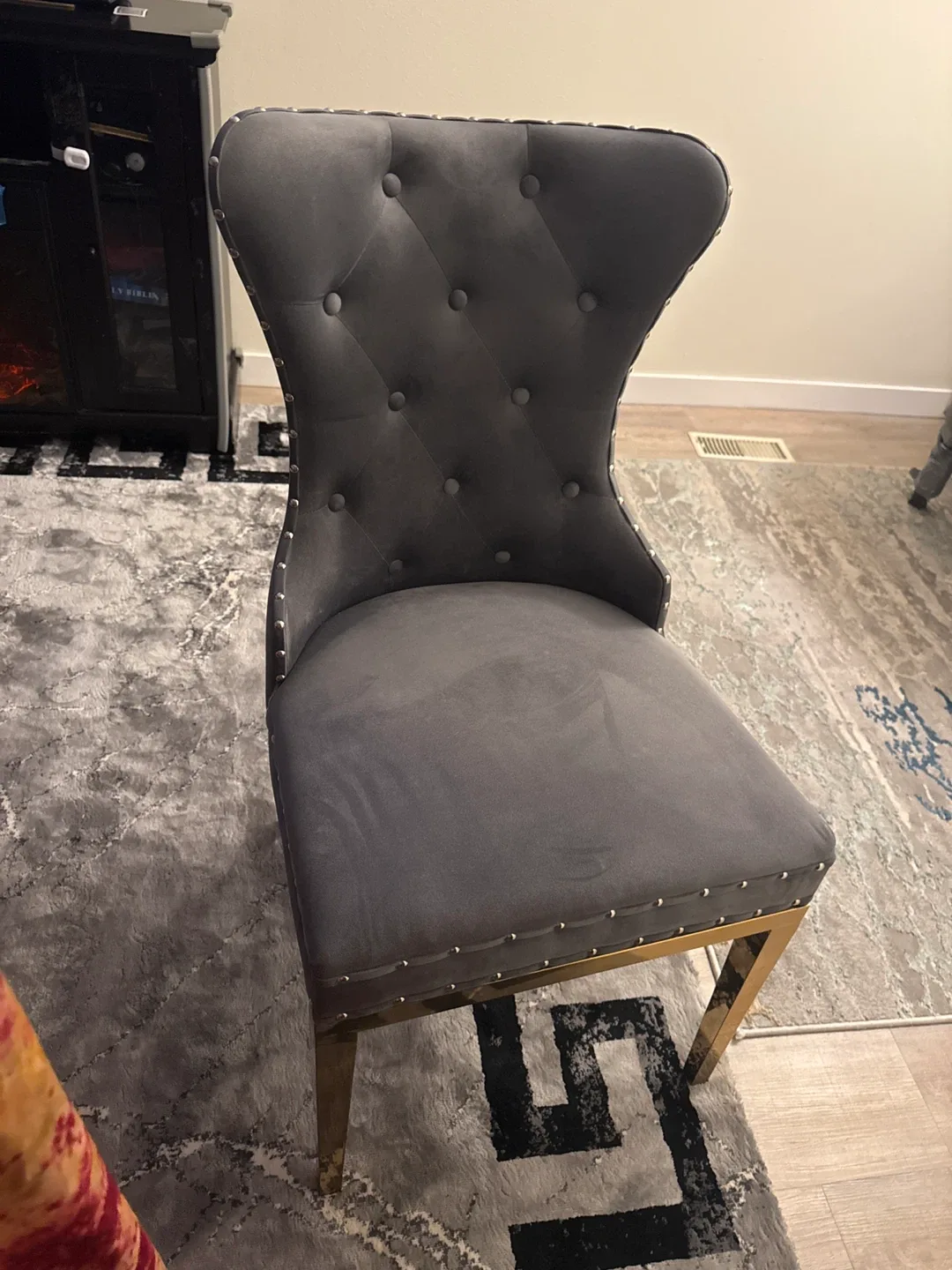 4 pair Grey Velvet Dining Chair with Gold Legs image indicator(2)