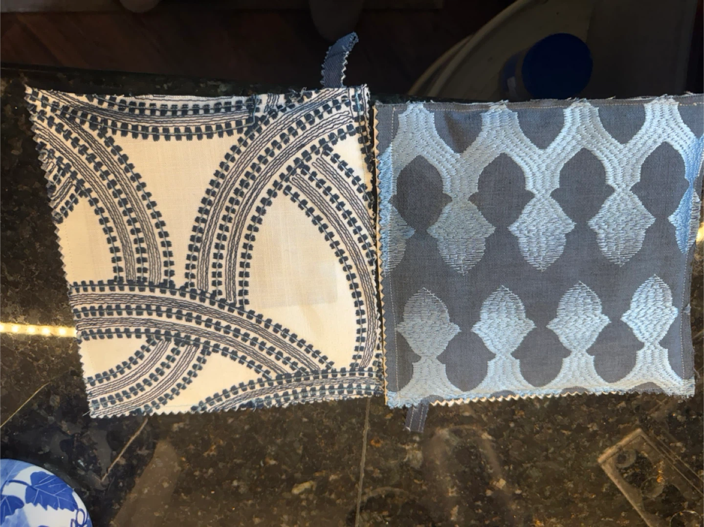 🥕Handmade Blue & White Pot Holders (Set of 2) - photo 3