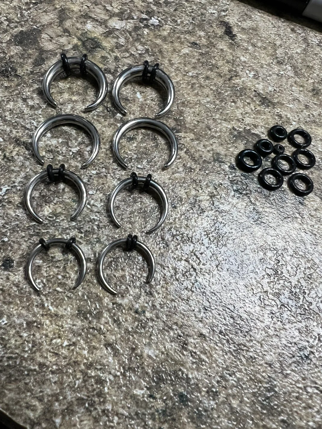 Ear stretching tapers and plugs- Various Sizes & Styles image indicator(3)