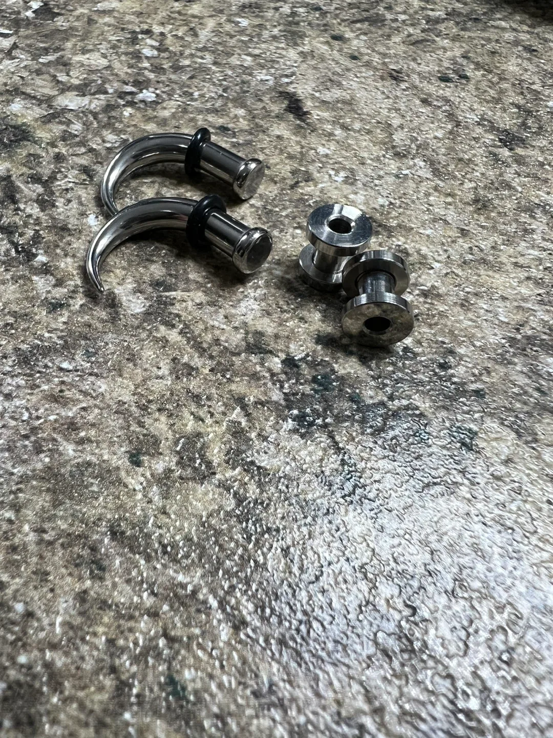 Ear stretching tapers and plugs- Various Sizes & Styles image indicator(4)