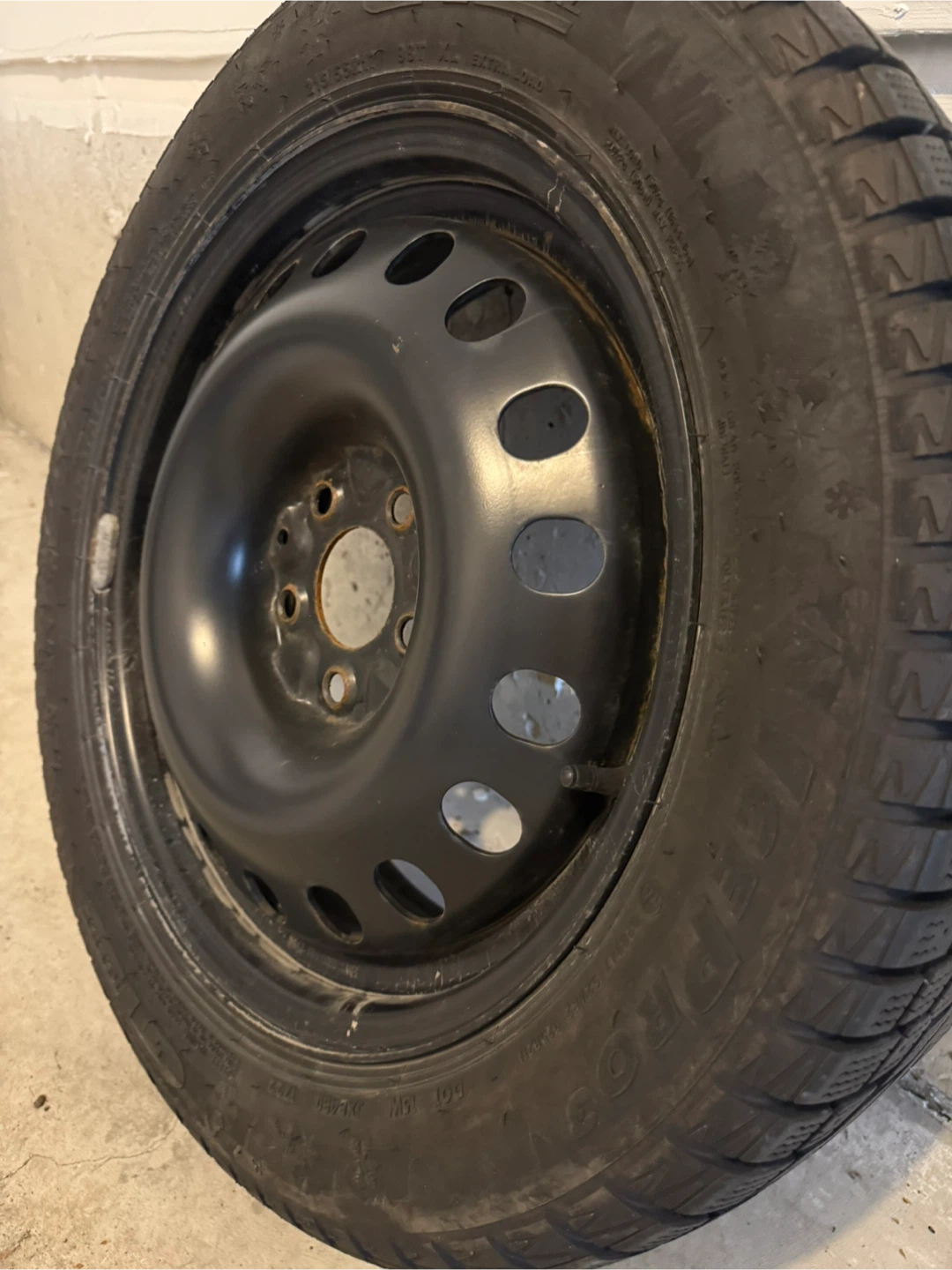 GT Radial Winter Tire 215/55R17 - photo 3