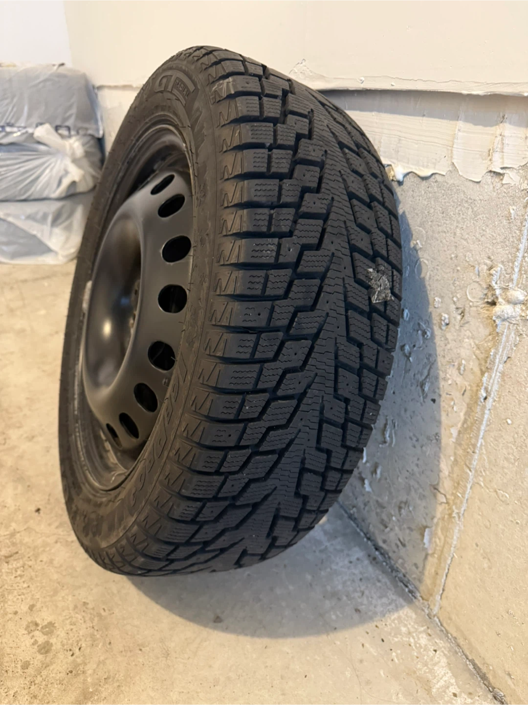 GT Radial Winter Tire 215/55R17 - photo 4