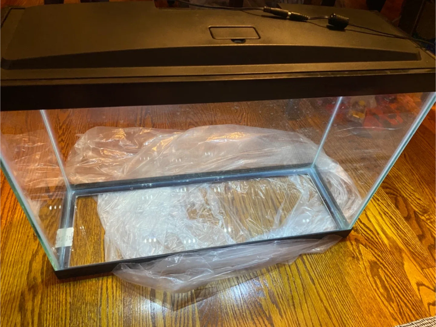 Fish Tank with Lid (24x12x16 inches) image indicator(6)
