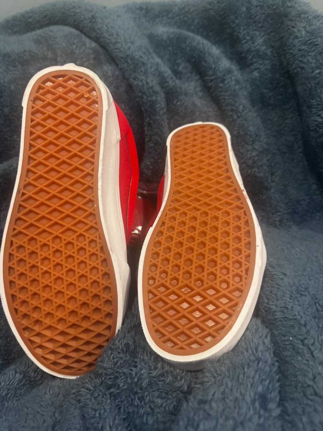 Vans Knu Skool Red/Black, US Men's 6.5 image indicator(3)