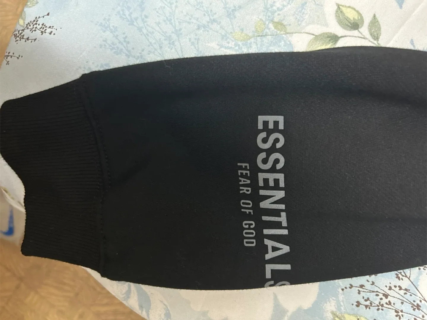 FOG Essentials Black Hoodie - Size M image indicator(2)