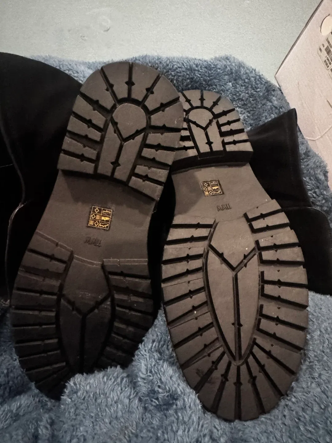 Pennington’s Black Boots Size 11 WW image indicator(2)