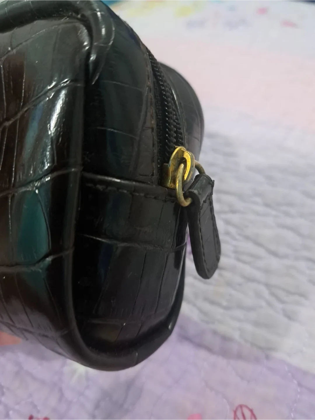 Crocodile print makeup pouch #freecycle image indicator(3)