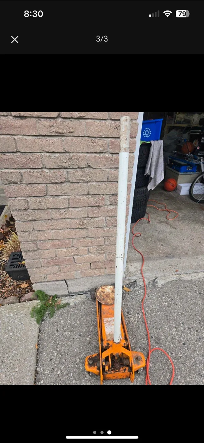 Orange Hydraulic Floor Jack image indicator(3)