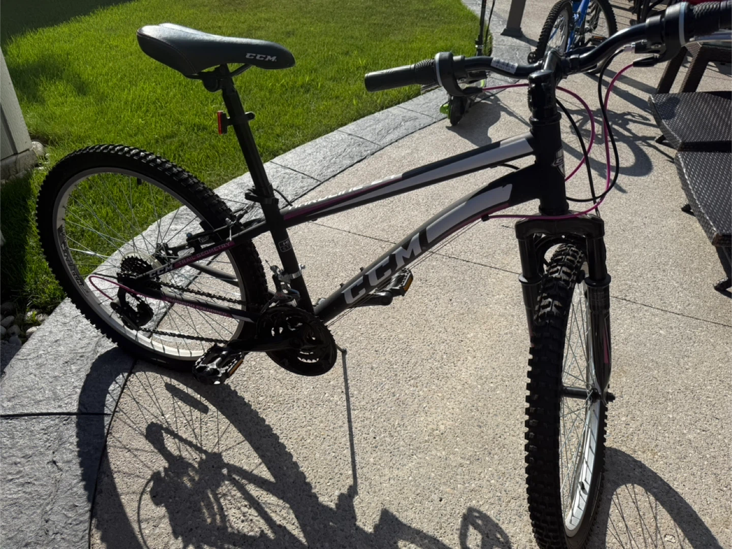 CCM Hardline 24" Mountain Bike - Shimano Equipped - photo 2