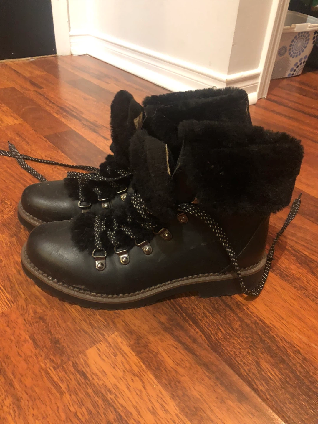 Esprit Black Winter Boots