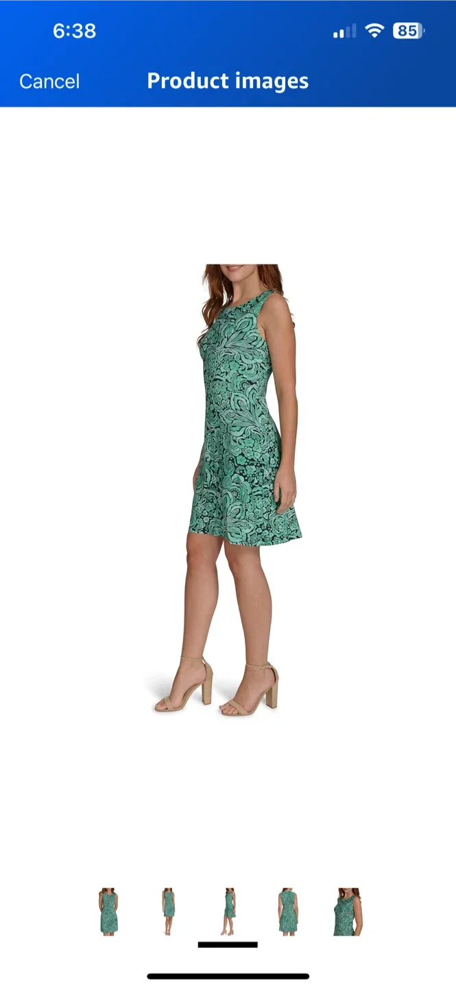 Women’s dress  Size small image indicator(3)