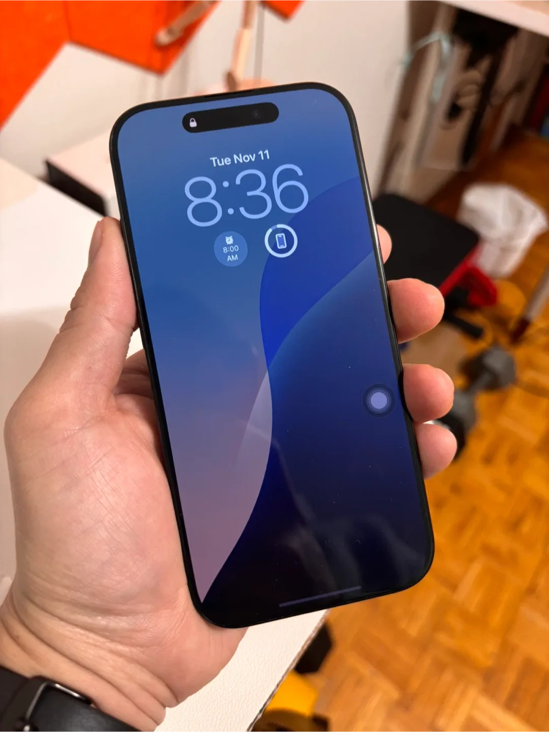 Apple iPhone 16 Pro - Black 128gb image indicator(2)