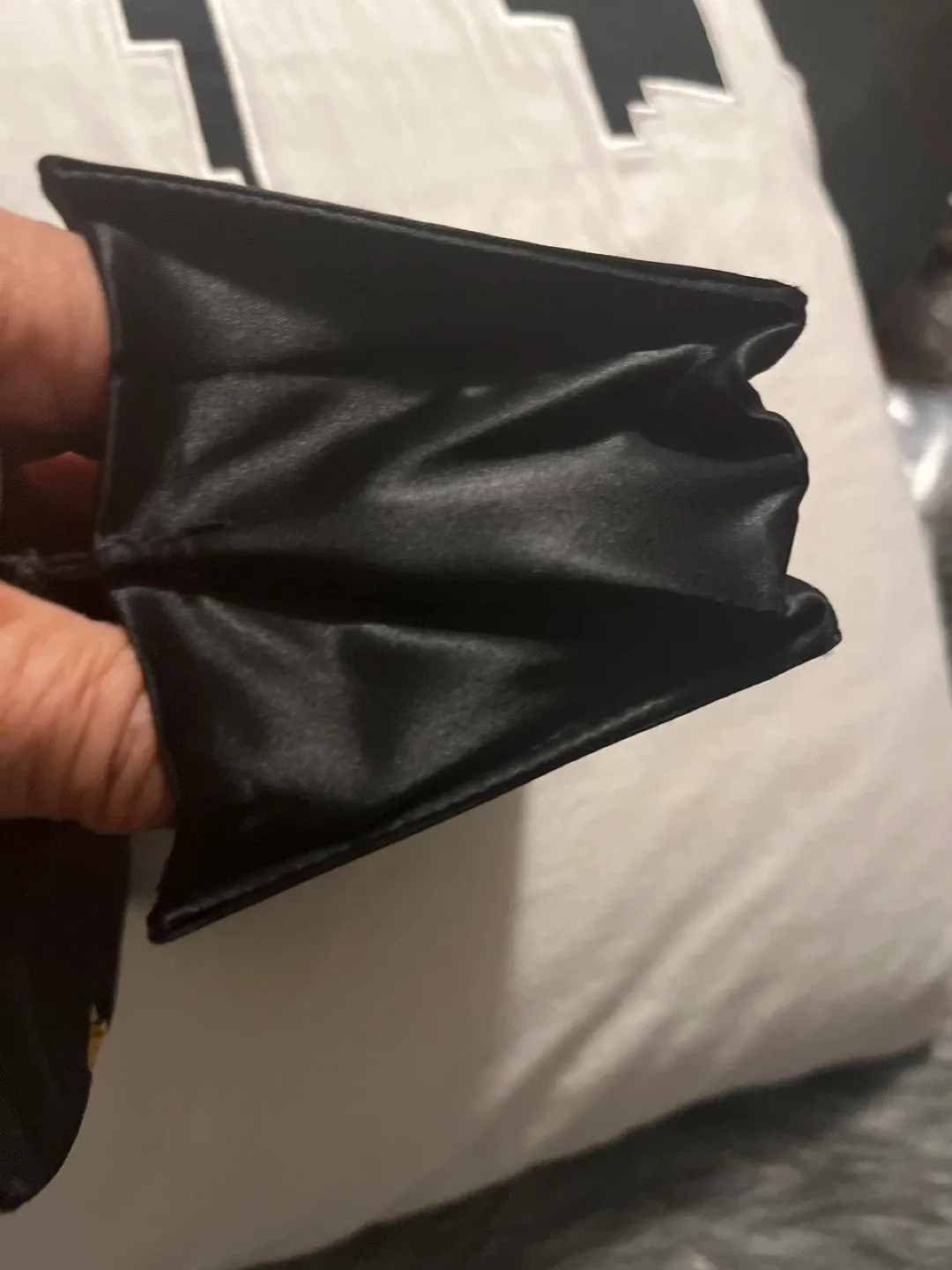 Vintage Black Clutch image indicator(10)