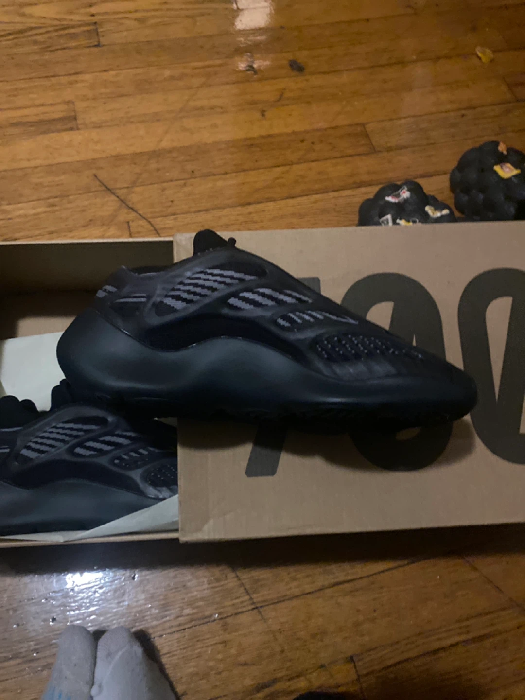 Adidas Yeezy 700 V3 Alvah - Size Unknown