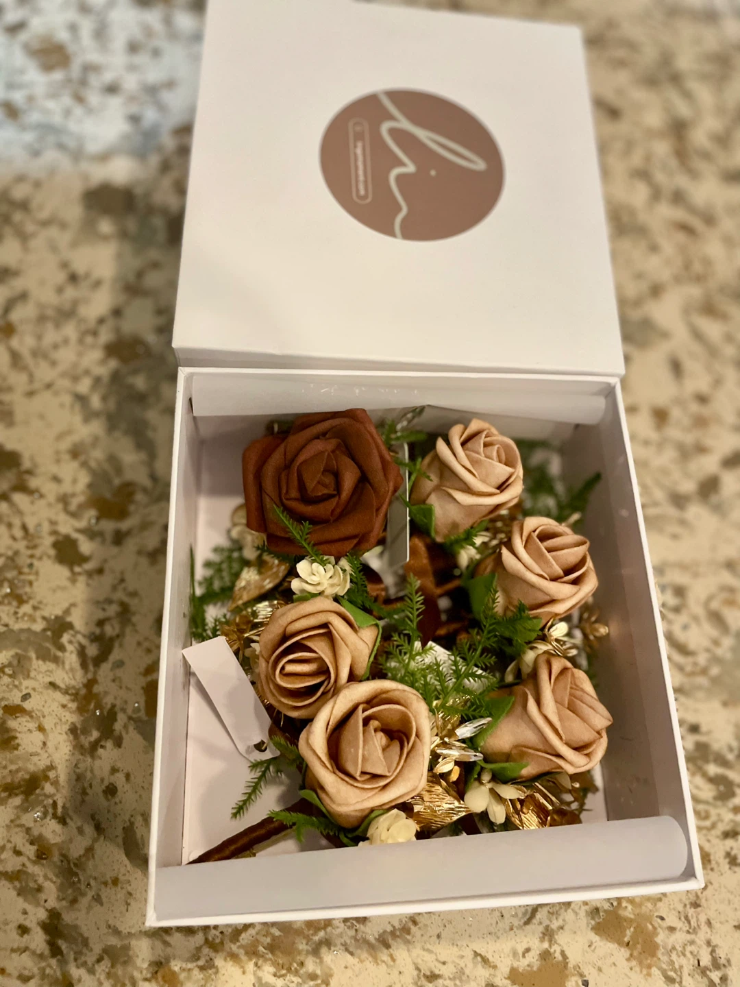 Ling's Moment Boutonniere Set - Brown & Beige - photo 3