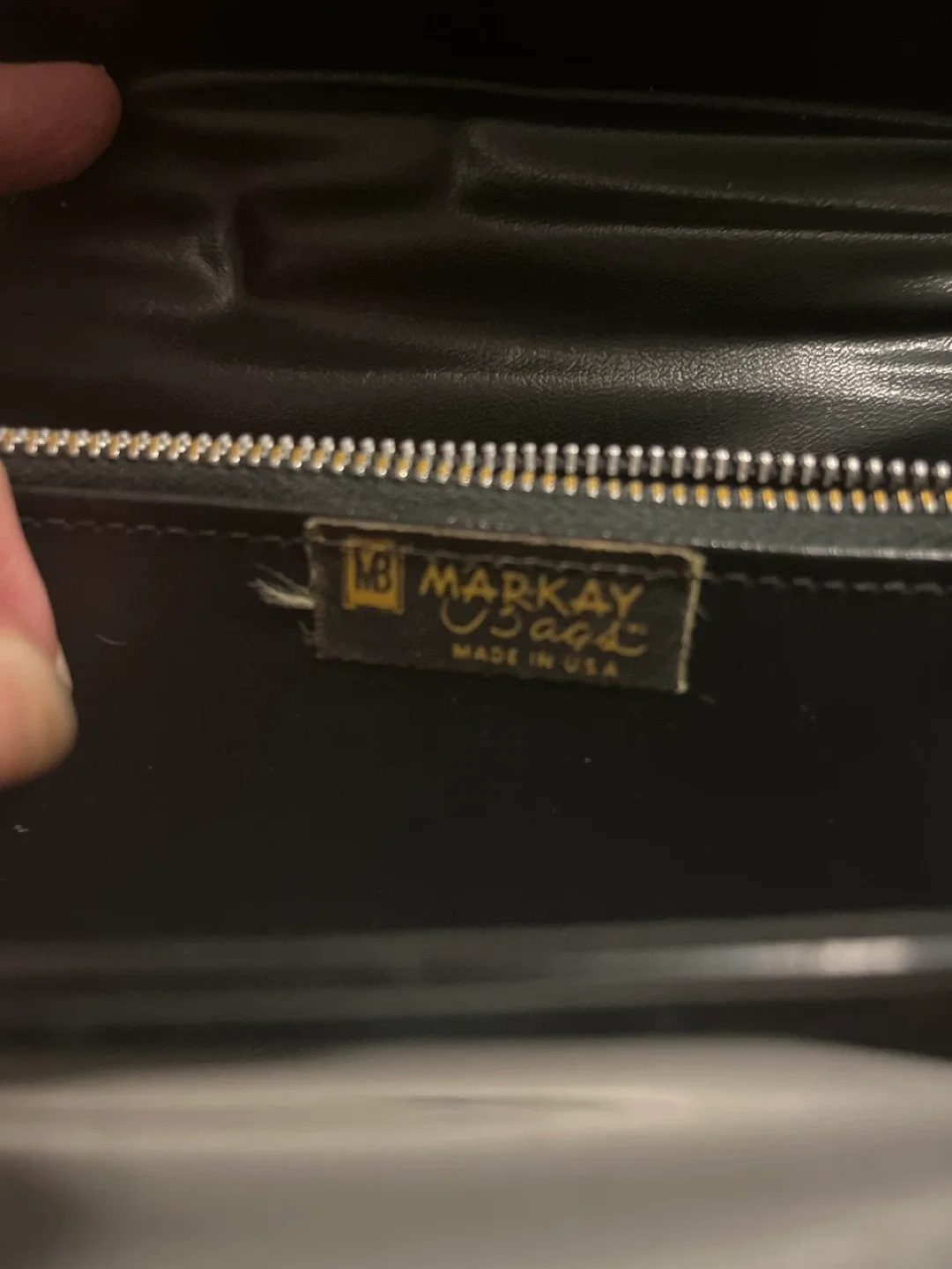 Markay Bags Black Patent Leather Handbag image indicator(5)