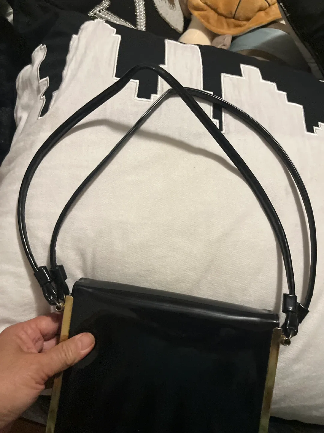 Markay Bags Black Patent Leather Handbag image indicator(9)