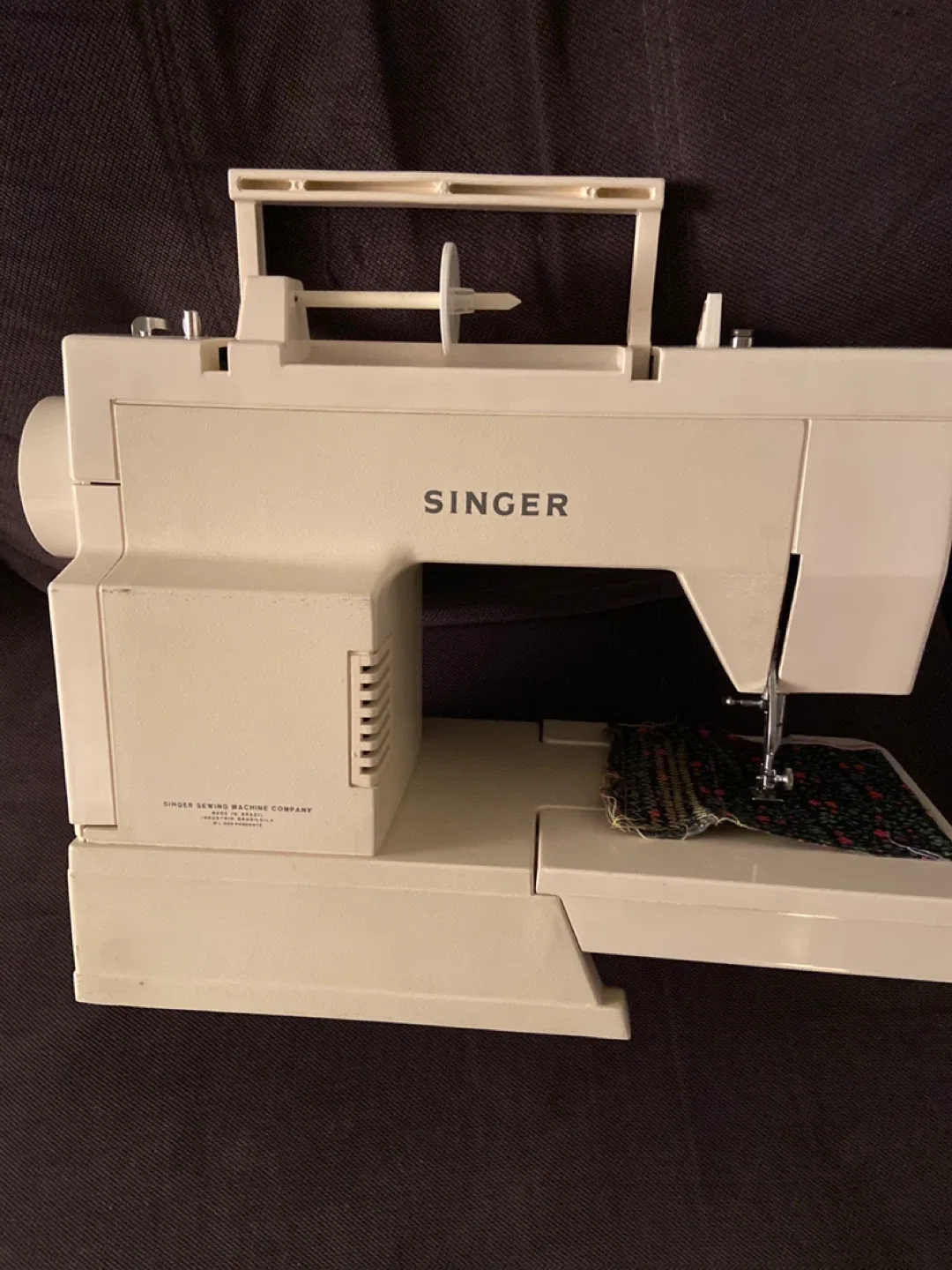 Singer Sewing Machine image indicator(6)