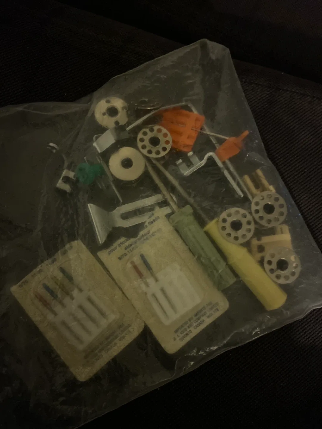 Singer Sewing Machine image indicator(9)