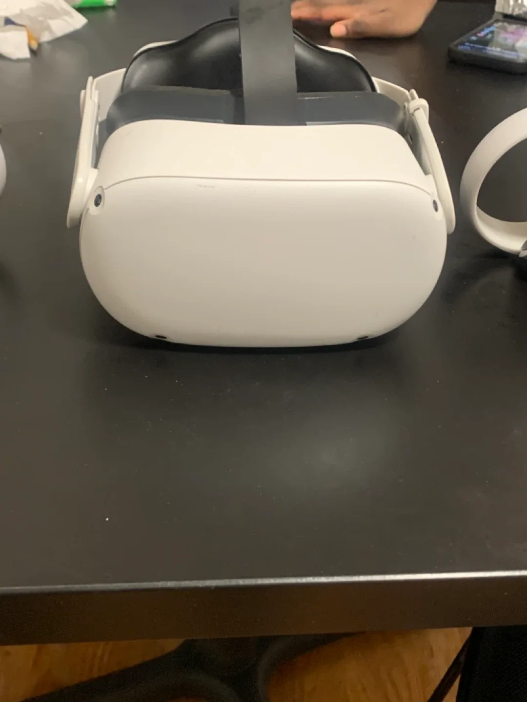 Meta Quest 2 VR Headset image indicator(9)