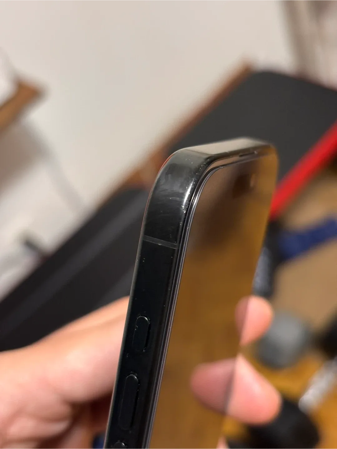 Apple iPhone 16 Pro - Black 128gb image indicator(5)