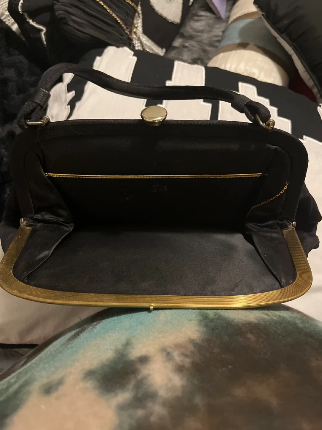 Vintage Black Clutch Purse image indicator(4)