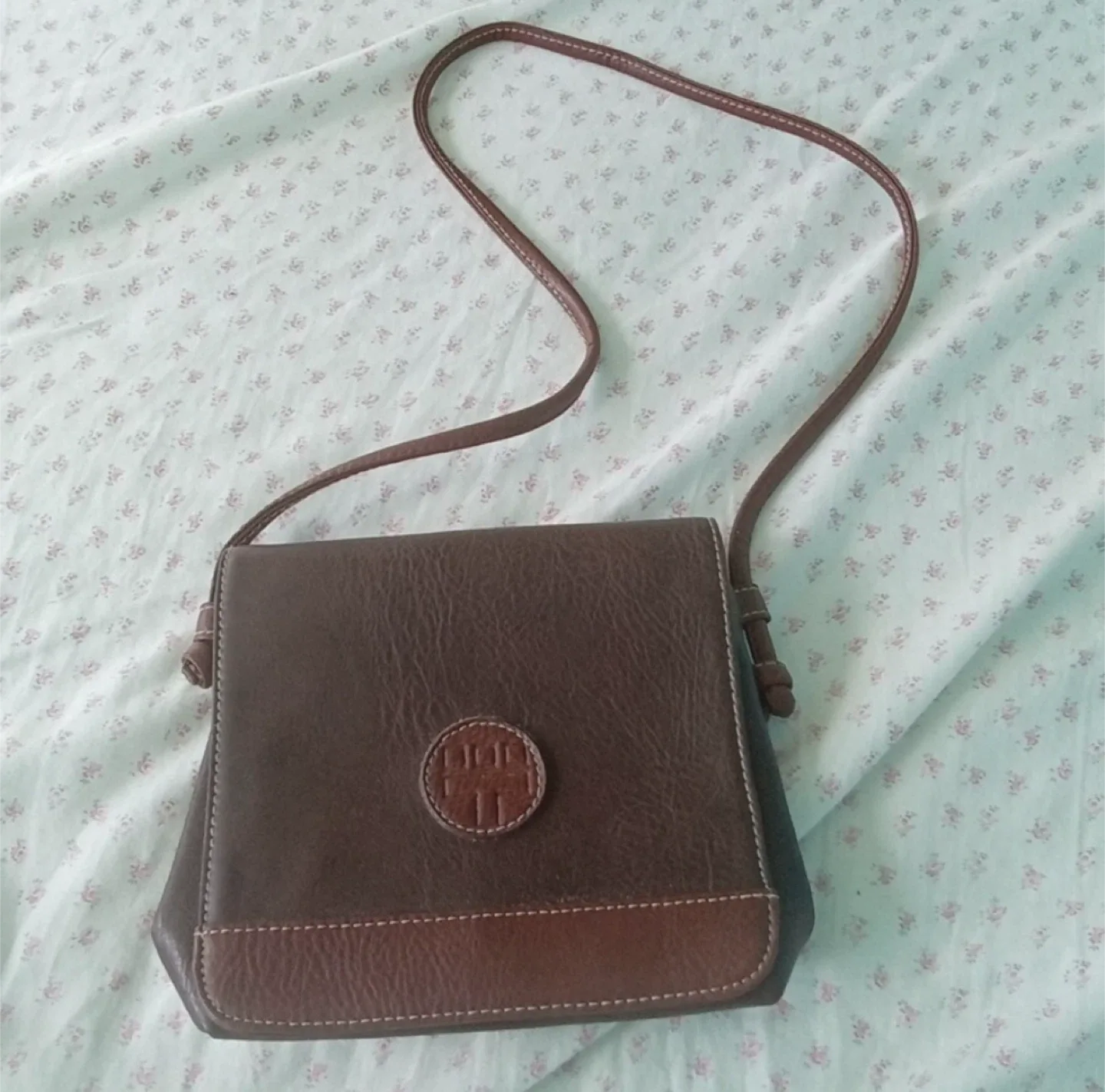 Liz Claiborne Brown Leather Crossbody Bag thumbnail