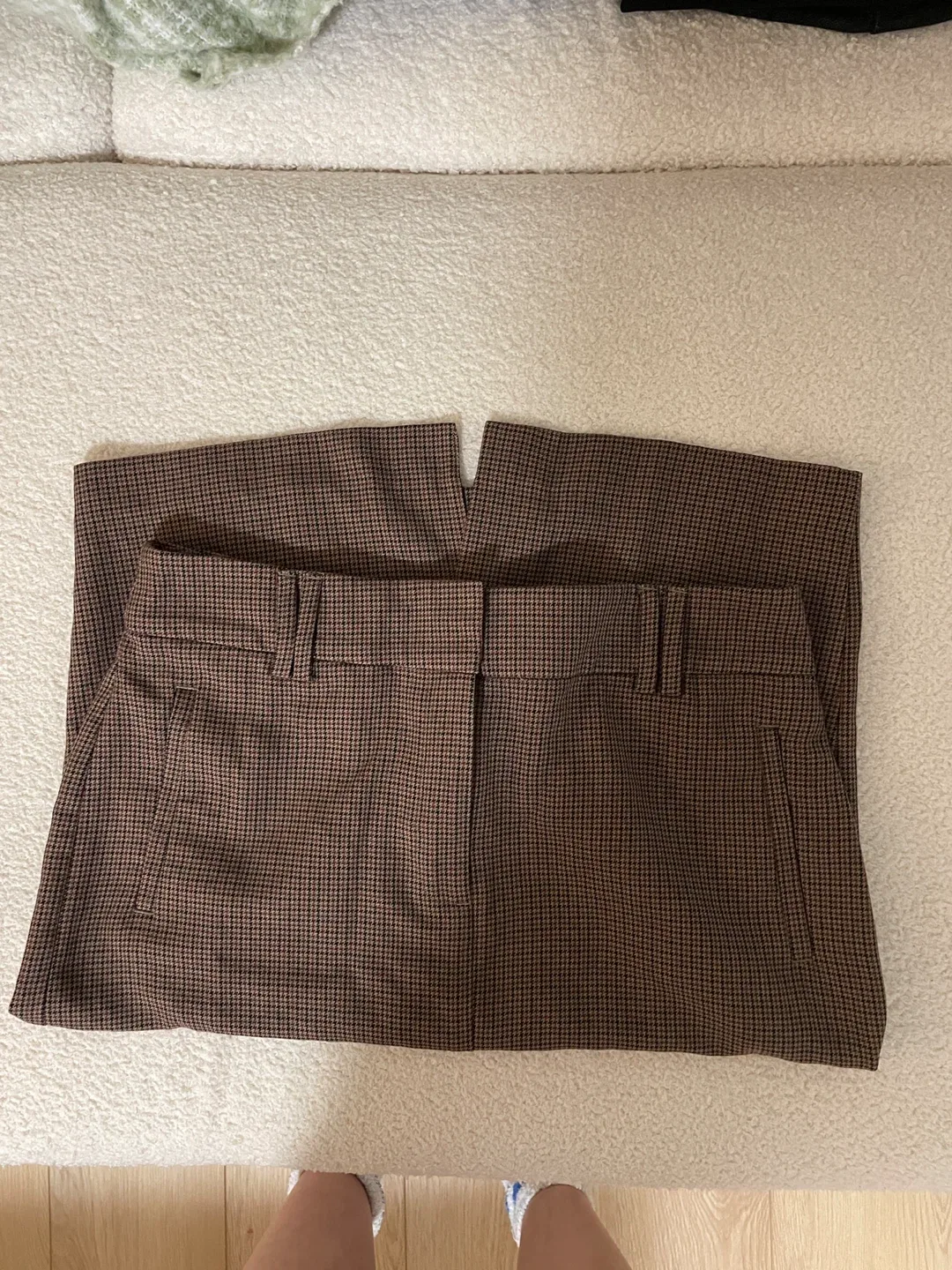 Marks and Spencer Skirt - knee length image indicator(2)