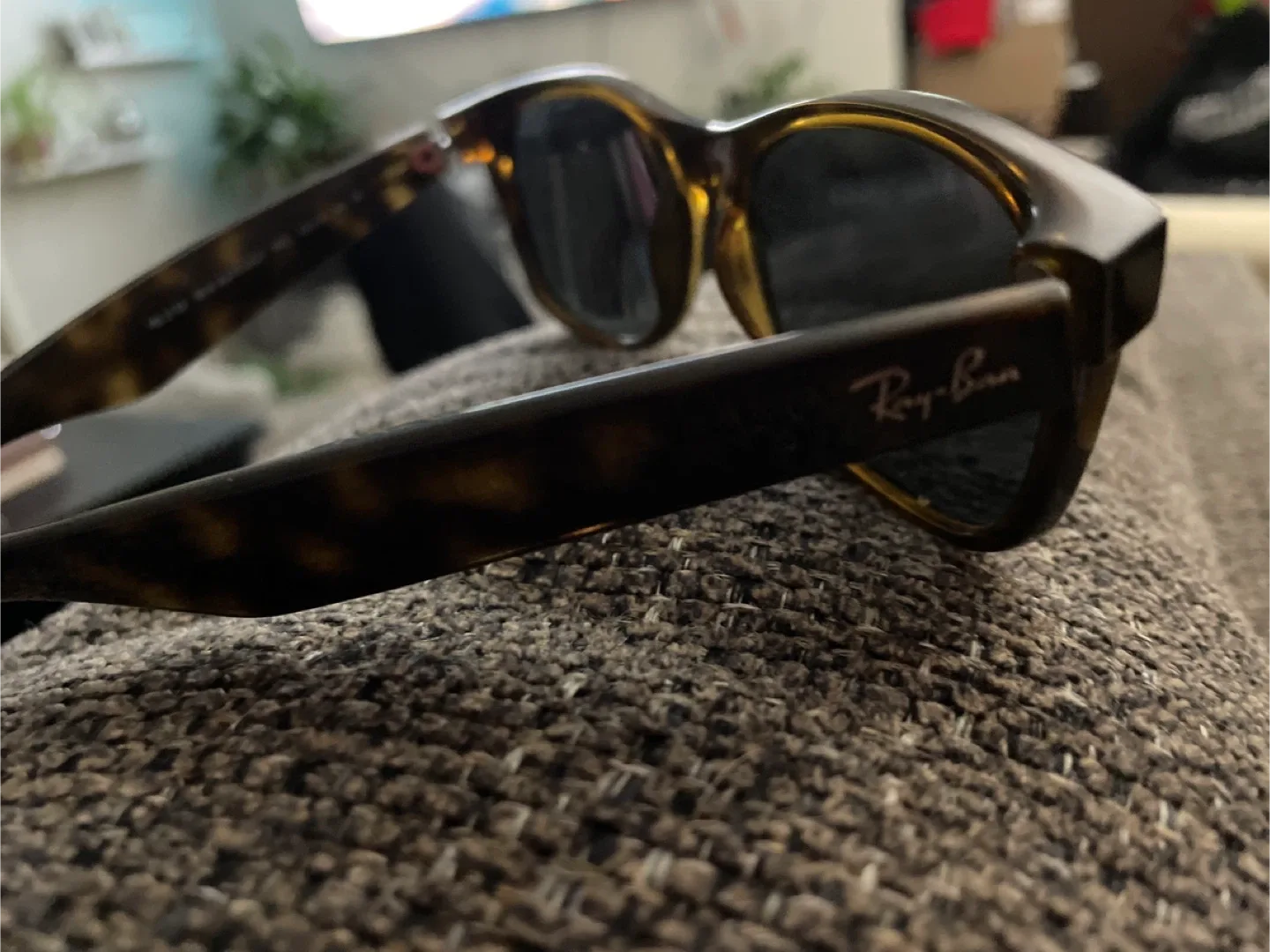 Ray-Ban RB2132 New Wayfarer 902L Sunglasses image indicator(2)