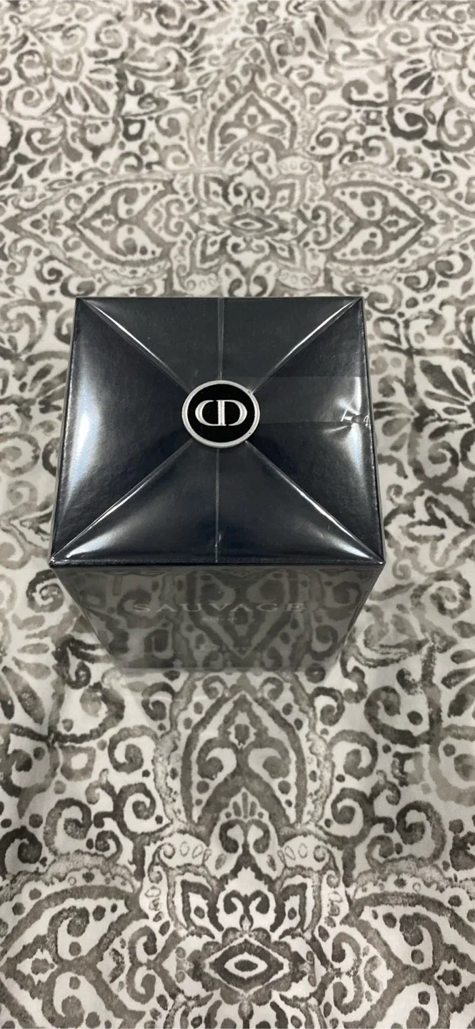 Dior Sauvage Elixir - Brand New image indicator(2)