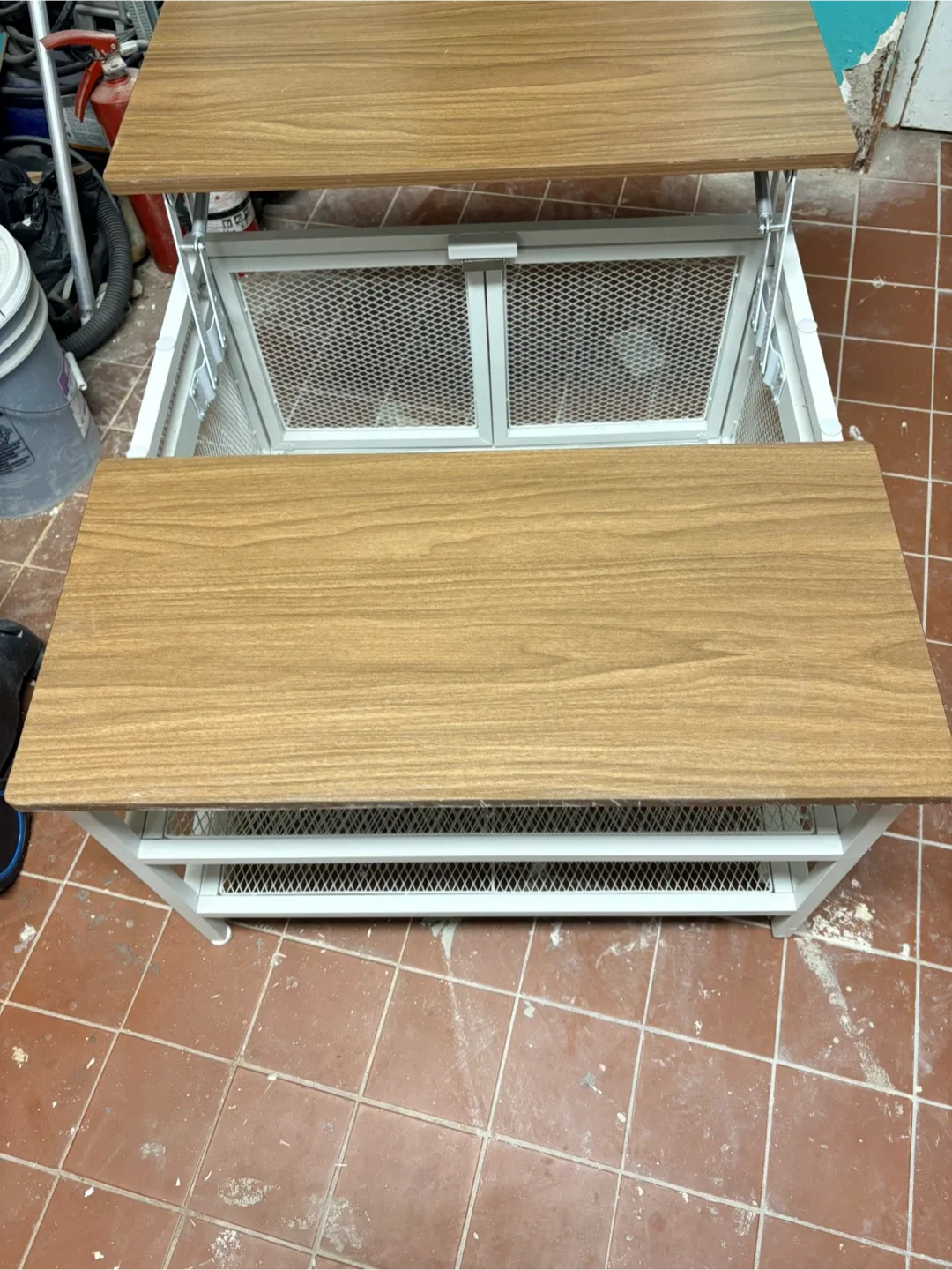 Lift Top Coffee Table image indicator(3)