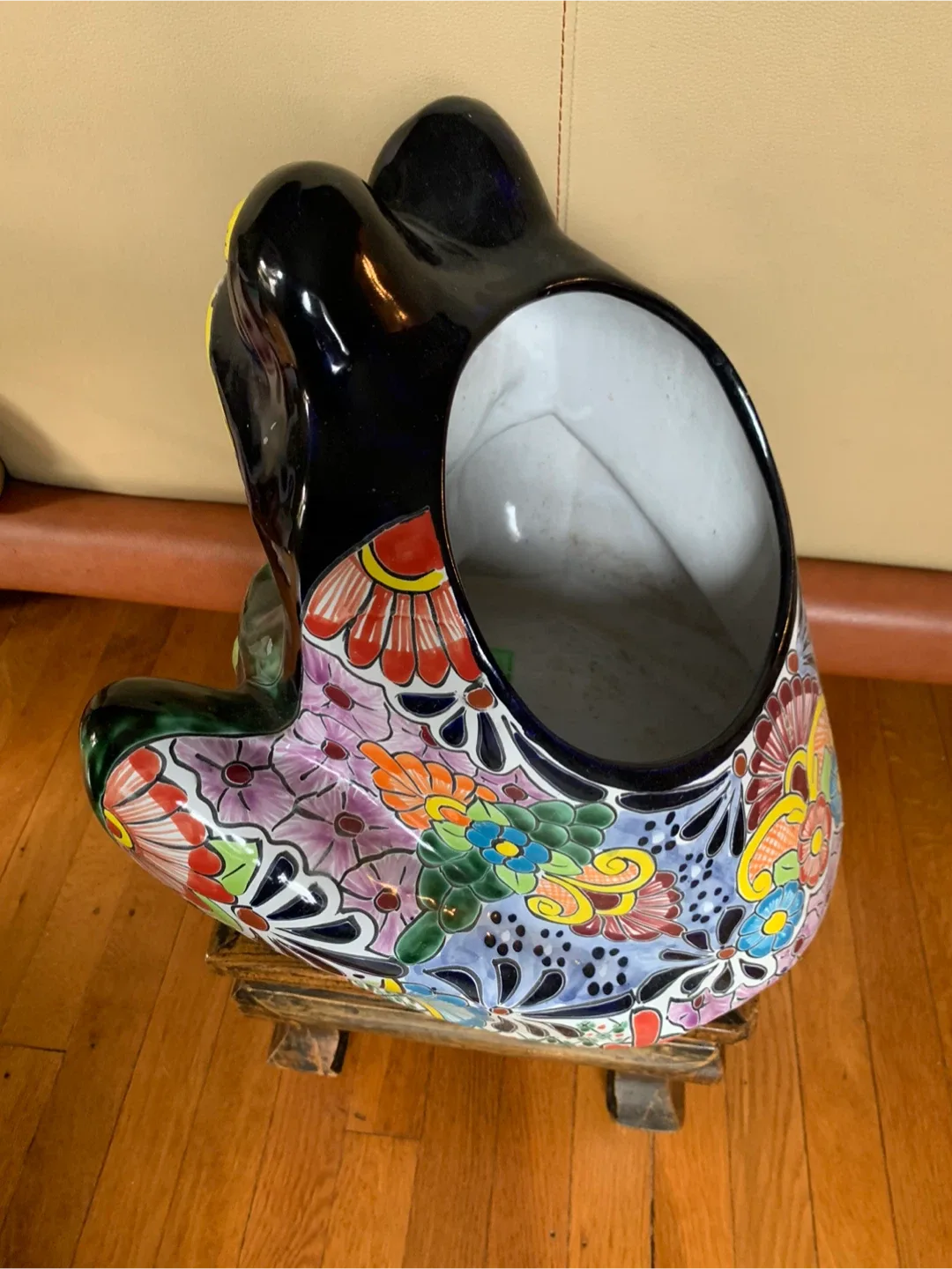 Big Colorful Ceramic Frog Planter image indicator(4)