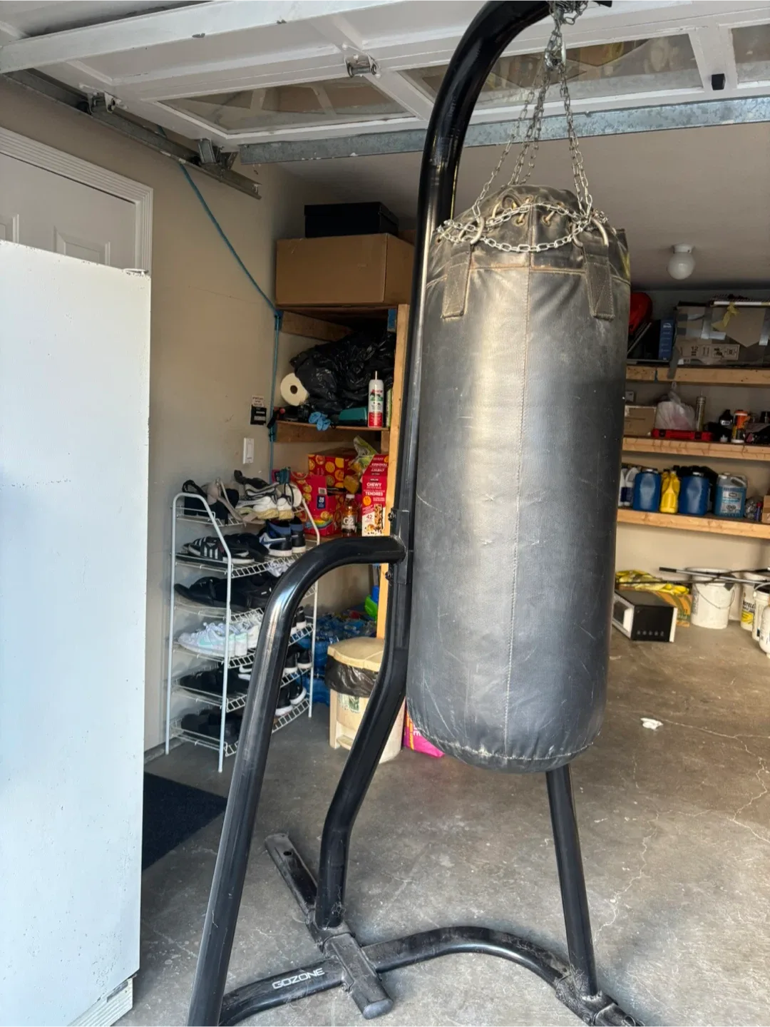 Select Heavy Punching Bag with Stand + Chains image indicator(3)