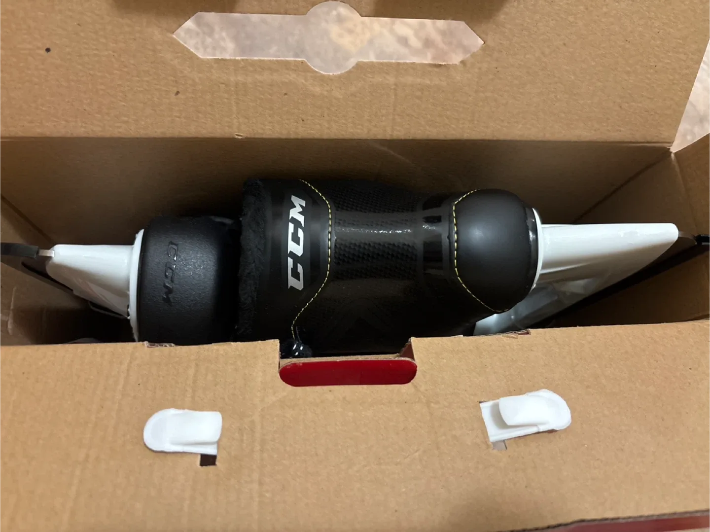 CCM RW300 Ice Skates - Size 7 image indicator(5)