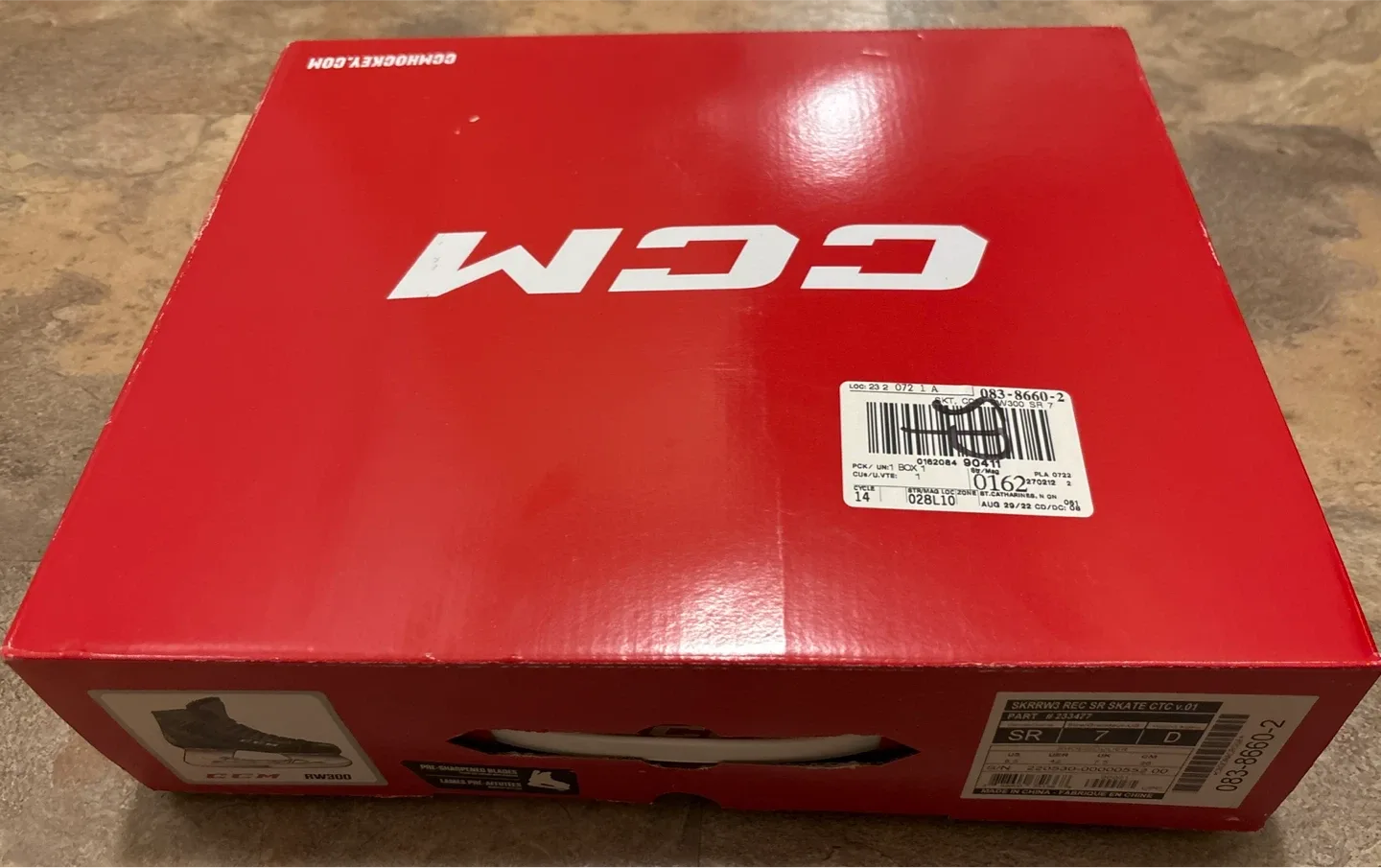 CCM RW300 Ice Skates - Size 7 image indicator(7)