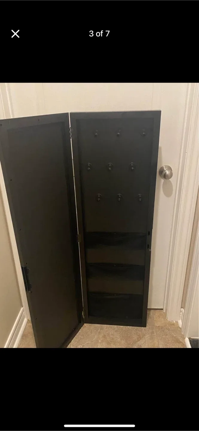 Black Full Length Mirror with Jewellery Storage image indicator(2)