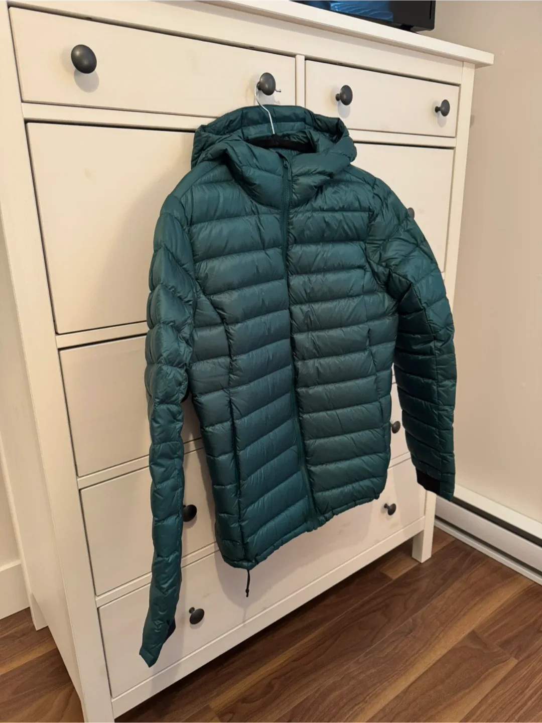 Vallier Women's Lightweight Down Jacket - Size M image indicator(4)