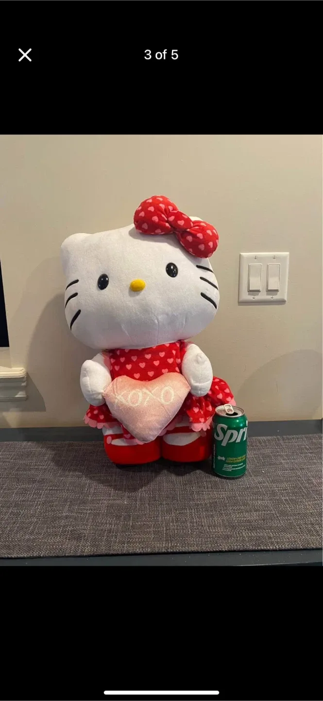 Hello Kitty Valentine's Plush image indicator(2)