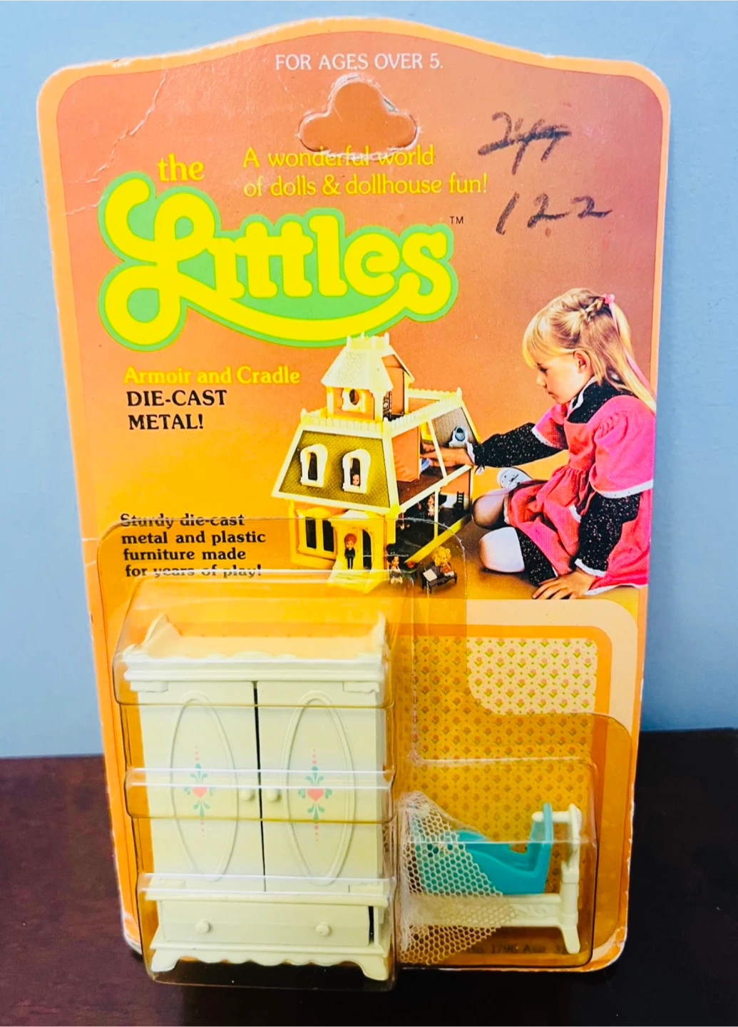 The Littles Armour and Cradle Die-Cast Metal